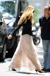 Jennifer Lawrence feet photo thumbnail
