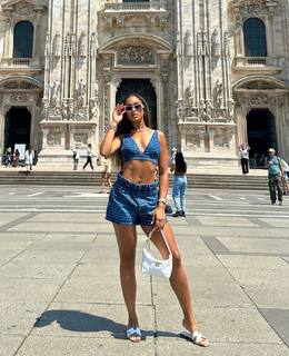 Jilly Anais feet photo thumbnail