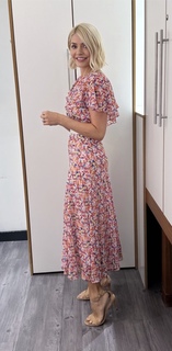 Holly Willoughby feet photo thumbnail