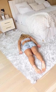 Jena Frumes feet photo thumbnail