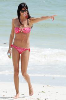 Elisabetta Gregoraci feet photo thumbnail