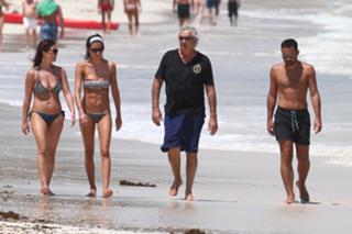 Elisabetta Gregoraci feet photo thumbnail