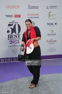 Cristina Pedroche feet photo thumbnail