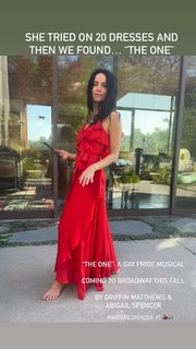 Abigail Spencer feet photo thumbnail