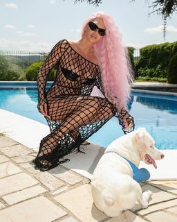 Jelena Karleusa feet photo thumbnail