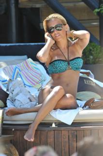 Sylvie Meis feet photo thumbnail