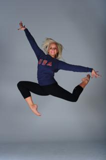 Nastia Liukin feet photo thumbnail