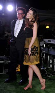 Kelly Brook feet photo thumbnail
