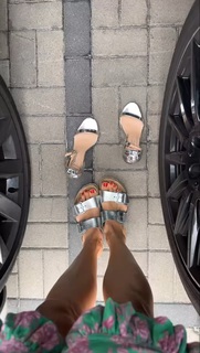 Joanna Jablczynska feet photo thumbnail