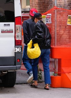 Hailey Bieber feet photo thumbnail
