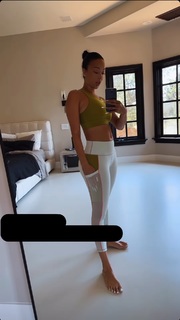 Draya Michele feet photo thumbnail