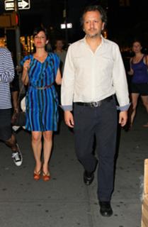 Carla Gugino feet photo thumbnail