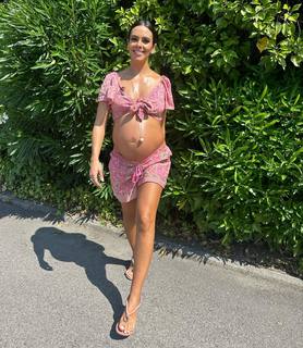 Cristina Pedroche feet photo thumbnail
