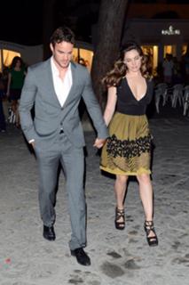 Kelly Brook feet photo thumbnail