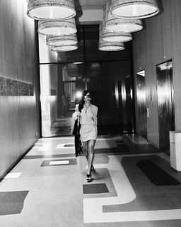 Sabrina Sato feet photo thumbnail