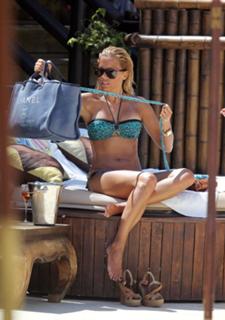 Sylvie Meis feet photo thumbnail