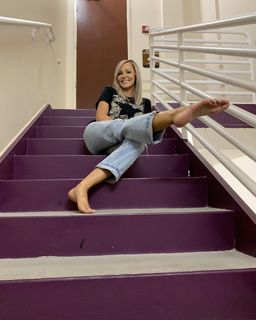 Kyle Unfug feet photo thumbnail
