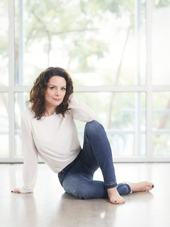 Kimberly Williams-Paisley feet photo 2