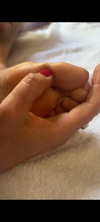Lisa Snowdon feet photo thumbnail