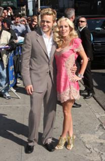 Heidi Montag feet photo thumbnail