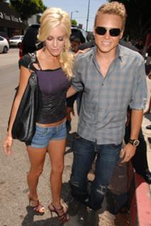 Heidi Montag feet photo thumbnail
