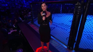 Megan Olivi feet photo thumbnail
