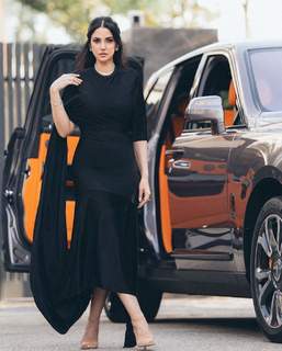 Dorra Zarrouk feet photo thumbnail