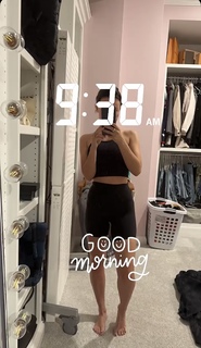 Brittney Smith feet photo thumbnail