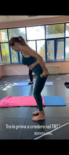 Veronica Maya feet photo thumbnail