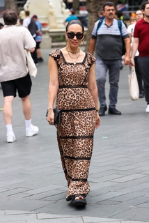 Myleene Klass feet photo thumbnail