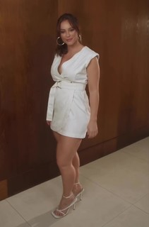 Paolla Oliveira feet photo thumbnail