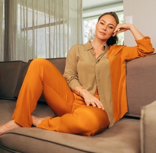 Paolla Oliveira feet photo thumbnail