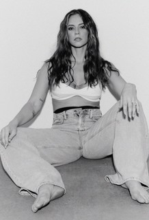 Paolla Oliveira feet photo thumbnail