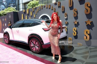 Justina Valentine feet photo thumbnail
