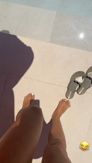 Cristina Pedroche feet photo thumbnail