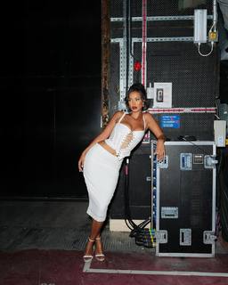 Maya Jama feet photo thumbnail