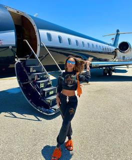 Jilly Anais feet photo thumbnail