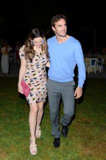 Kelly Brook feet photo thumbnail