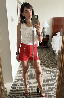 Tania Rincón feet photo thumbnail