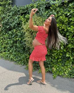 Cristina Pedroche feet photo thumbnail