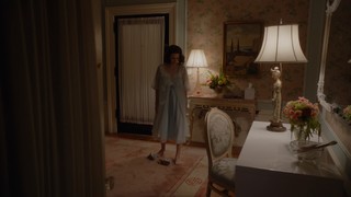 Rachel Brosnahan feet photo thumbnail
