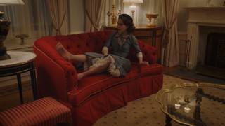 Rachel Brosnahan feet photo thumbnail