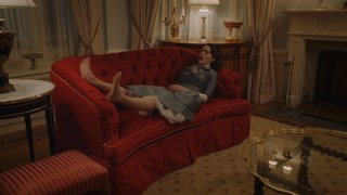 Rachel Brosnahan feet photo thumbnail