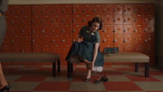 Rachel Brosnahan feet photo thumbnail