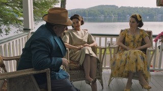 Rachel Brosnahan feet photo thumbnail