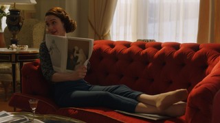 Rachel Brosnahan feet photo thumbnail