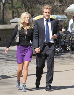 Heidi Montag feet photo thumbnail