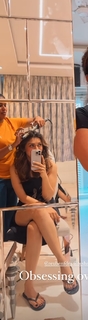 Hansika Motwani feet photo thumbnail