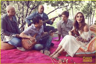 Leighton Meester feet photo thumbnail