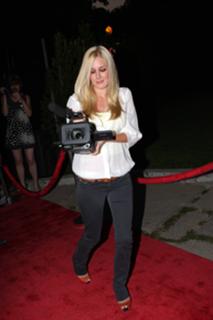 Heidi Montag feet photo thumbnail